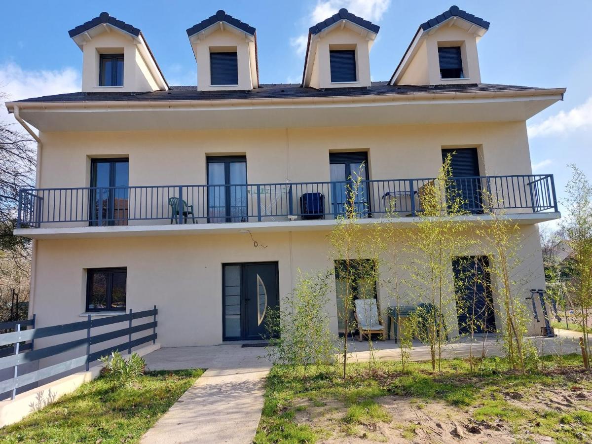 Residence De La Gare, Chambre Meublee Longjumeau Bagian luar foto