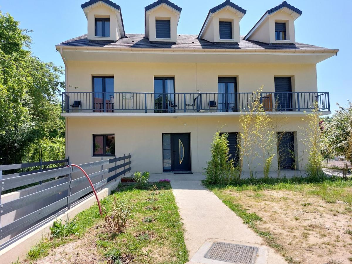 Residence De La Gare, Chambre Meublee Longjumeau Bagian luar foto